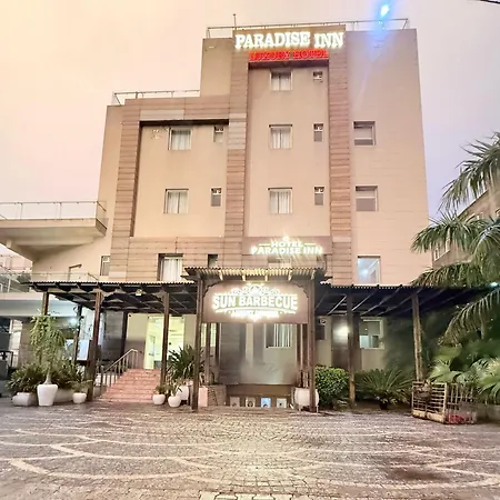 Hotel Paradise Inn